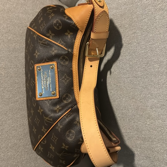 Louis Vuitton Thames in real good condition - Picture 3 of 6